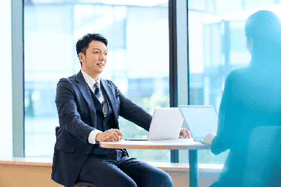 業界専門のコンサルタントによる丁寧なサポート